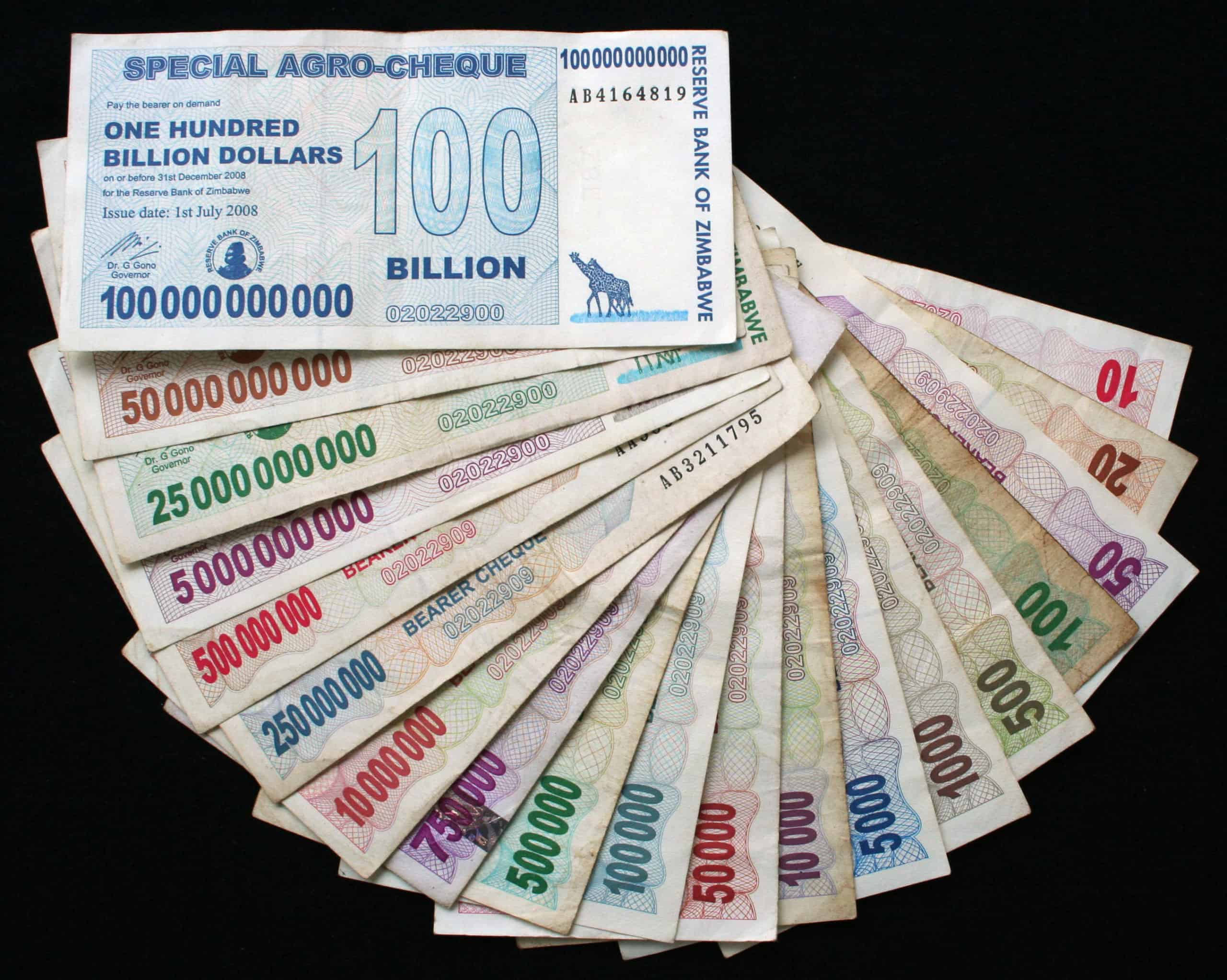 Hyperinflasjon i Zimbabwe: 100 billiondollarsedler