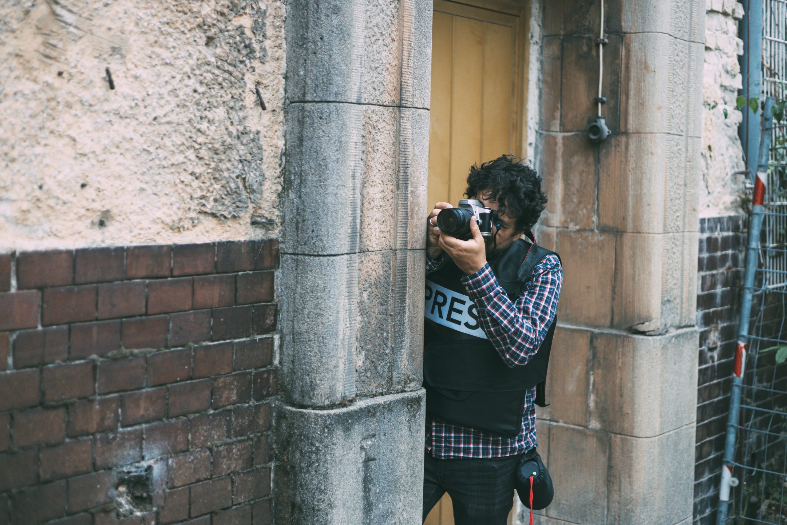 Press,Photographer,,Wearing,A,Bulletproof,Vest Press,Photographer,,Wearing,A,Bulletproof,Vest